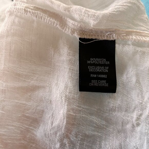 Torrid Women’s Blouse Size 0 Large White Lindsay Crochet Inset Button-Down Shirt - Picture 10 of 12